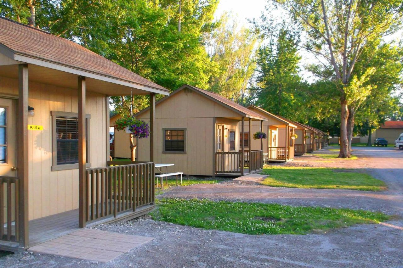 Отель Sandusky Koa Holiday Campground Экстерьер фото