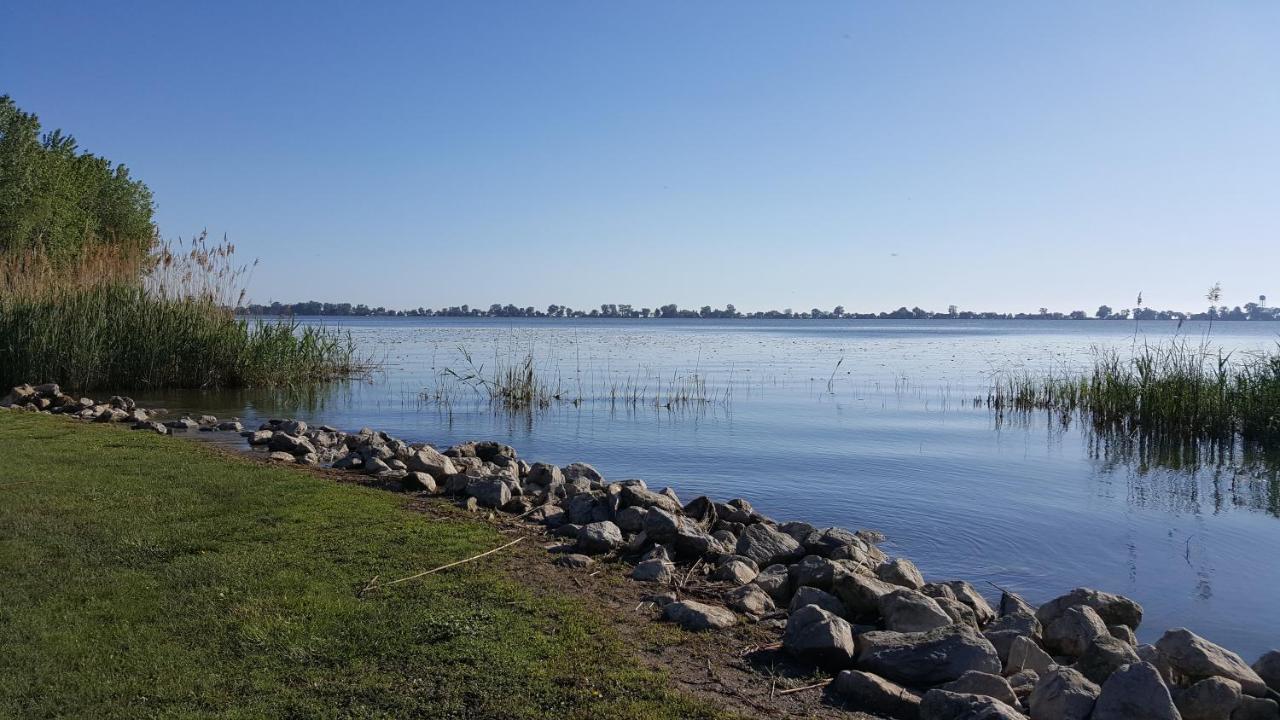 Отель Sandusky Koa Holiday Campground Экстерьер фото